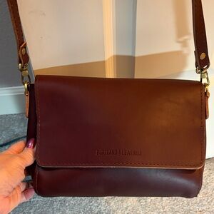 Portland Leather Rich Brown Crossbody Bag EUC!!!